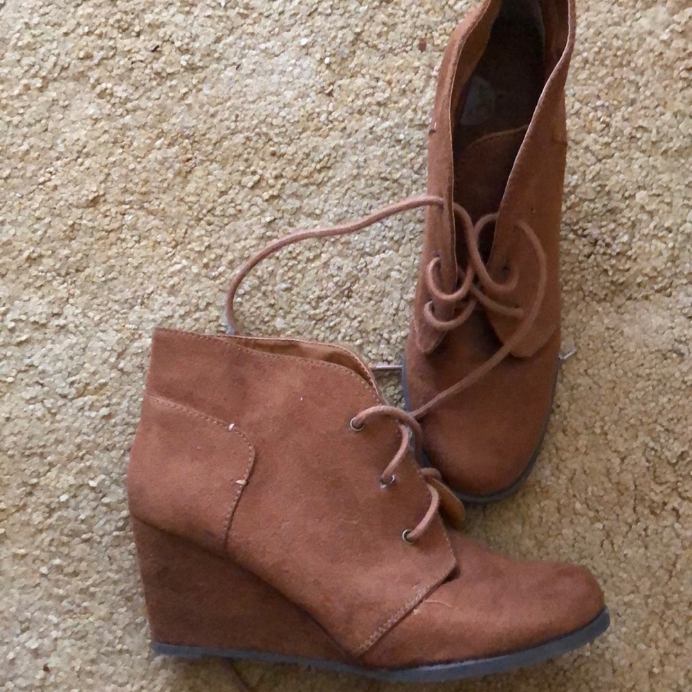 Like new wedges